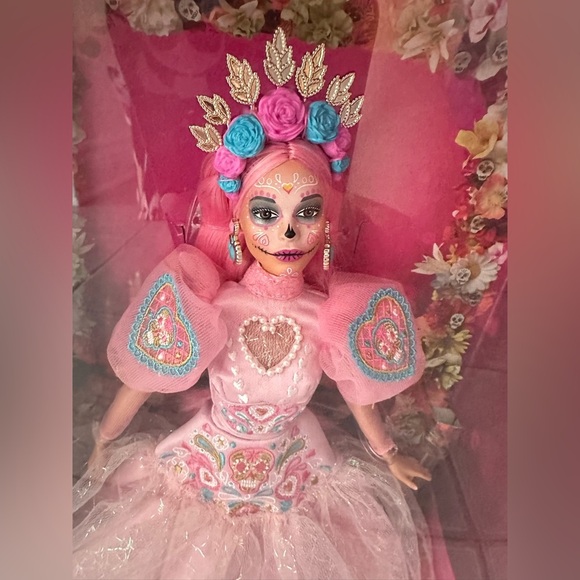 Nwt Barbie 2023 Día De Muertos x Pink Magnolia Doll Limited Edition HTF - Picture 12 of 16